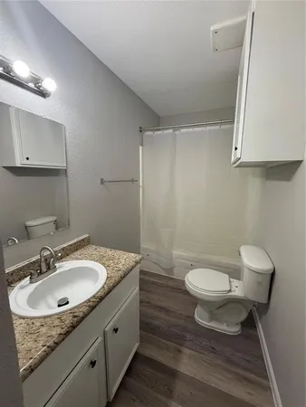 $1,550 | 304 East Hickory Street, Unit A, Kaufman, TX 75142