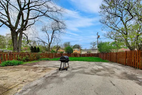 $242,500 | 18532 Klimm Avenue, Homewood, IL 60430