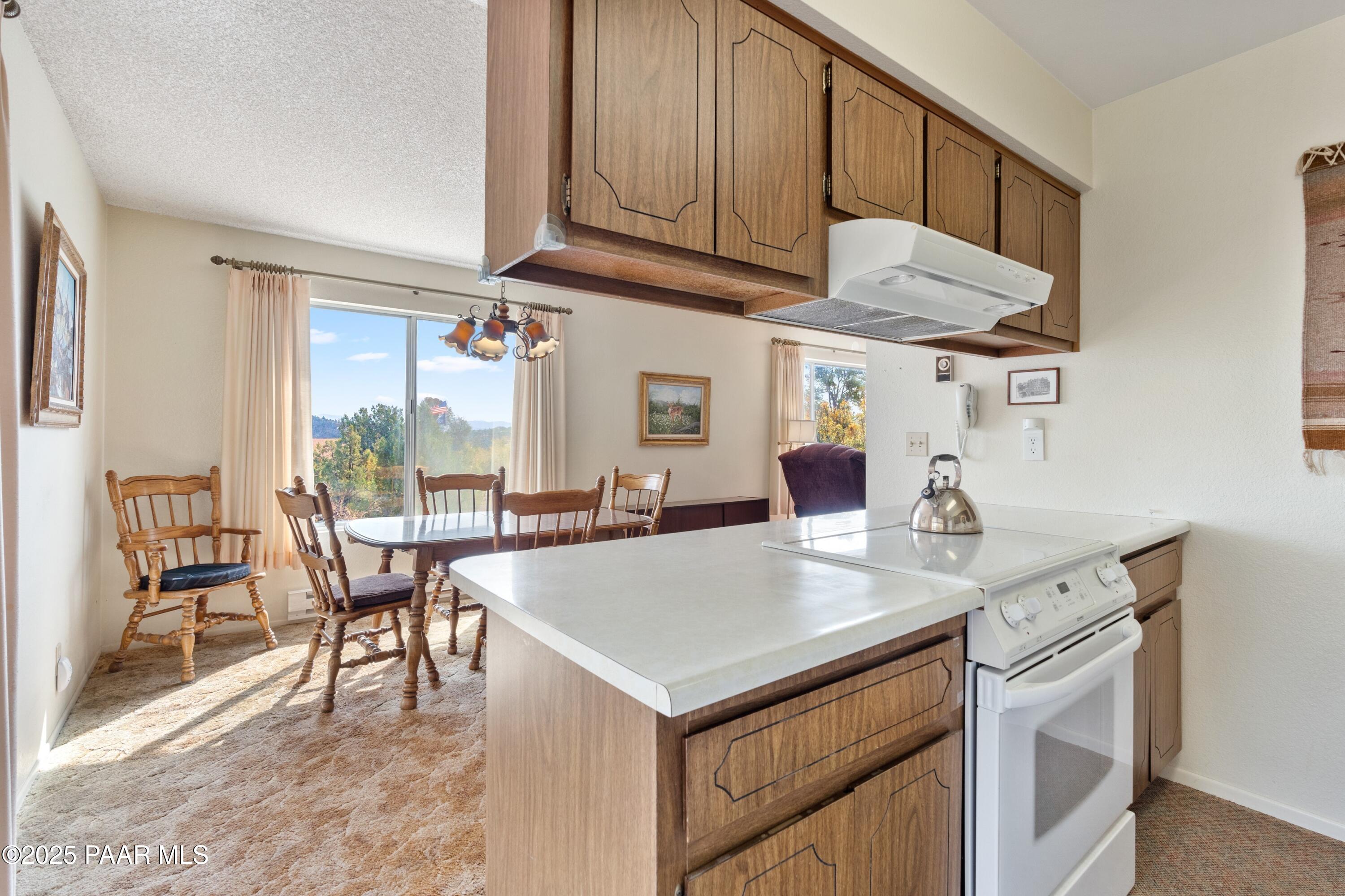 2198 Tonto Ridge Road Prescott, AZ 86305 - Photo 11 of 31 012_Kitchen View