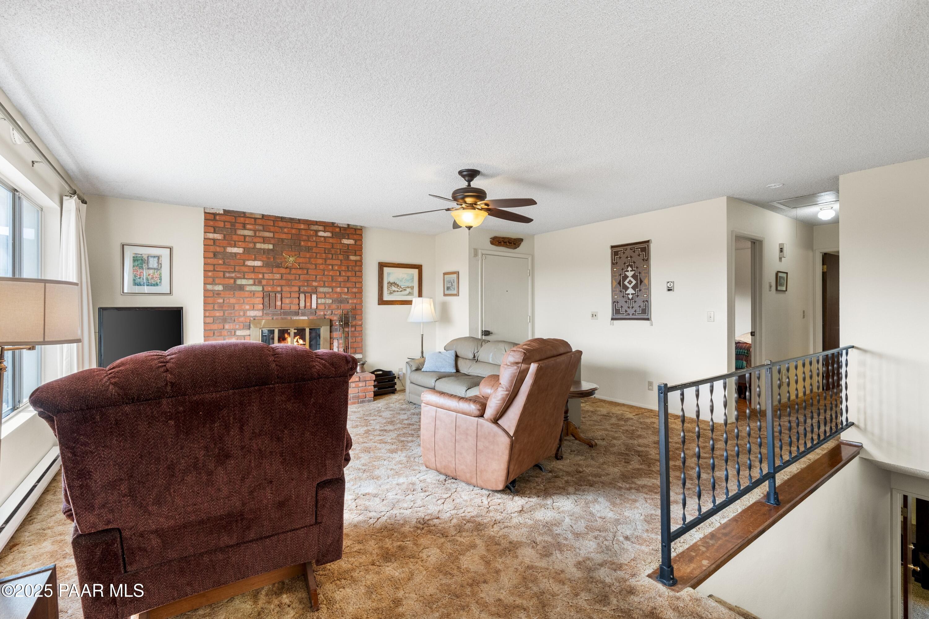 2198 Tonto Ridge Road Prescott, AZ 86305 - Photo 14 of 31 007_Entry to Living Room