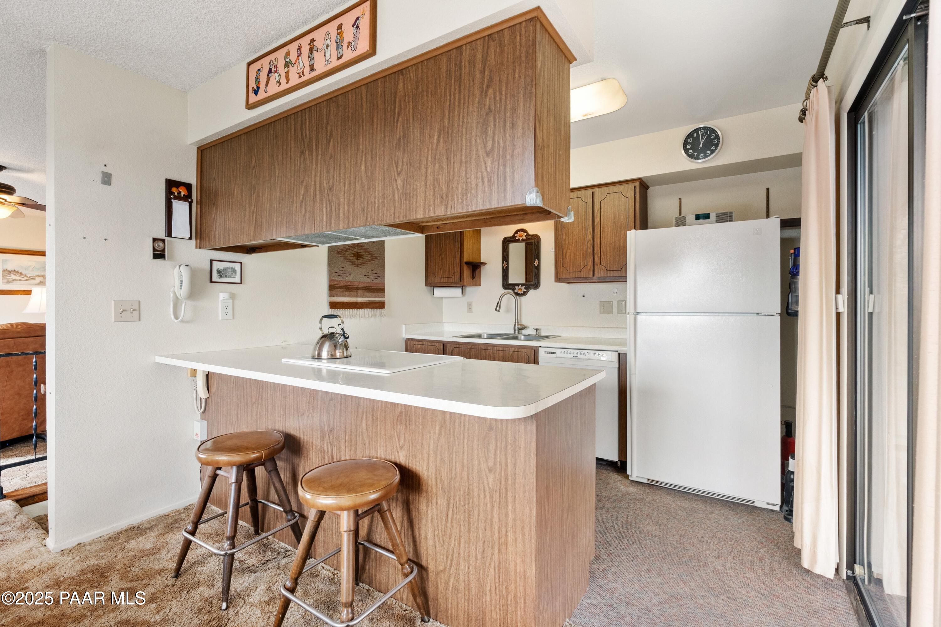 2198 Tonto Ridge Road Prescott, AZ 86305 - Photo 9 of 31 010_Kitchen