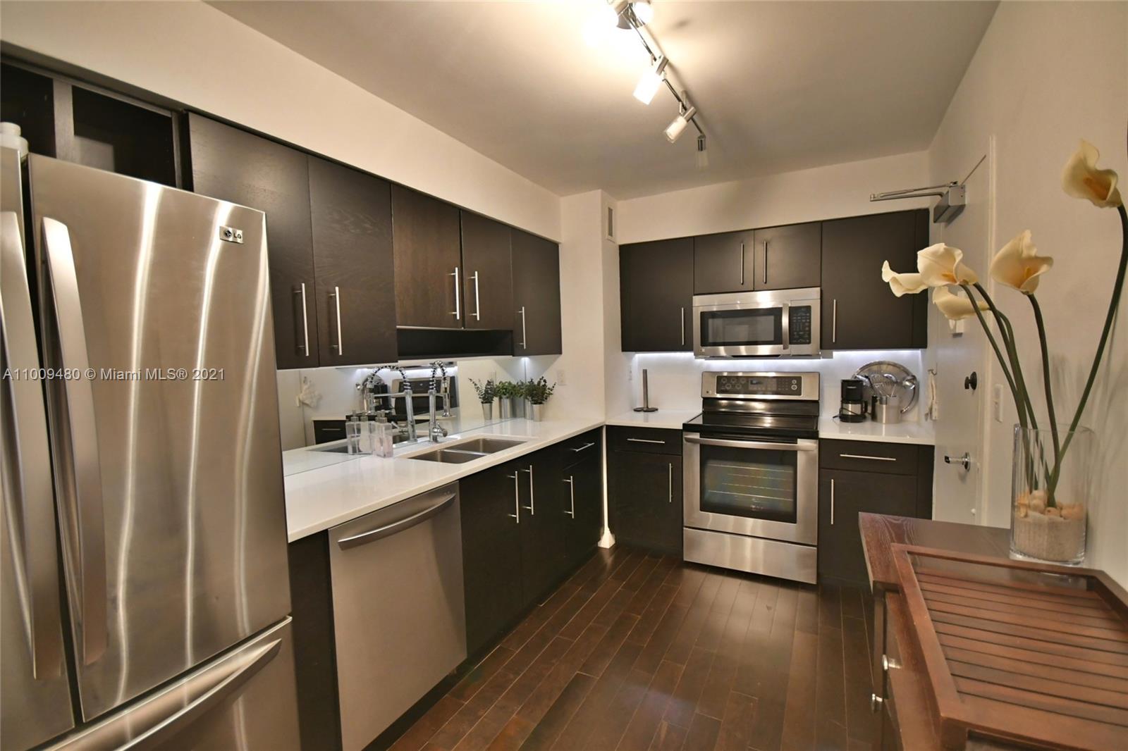 9195 Collins Avenue, Unit 811 Surfside, FL 33154 - Photo 11 of 31