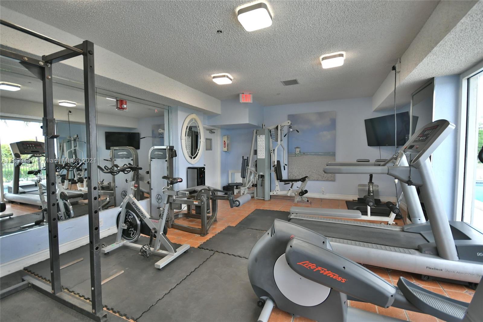 9195 Collins Avenue, Unit 811 Surfside, FL 33154 - Photo 26 of 31