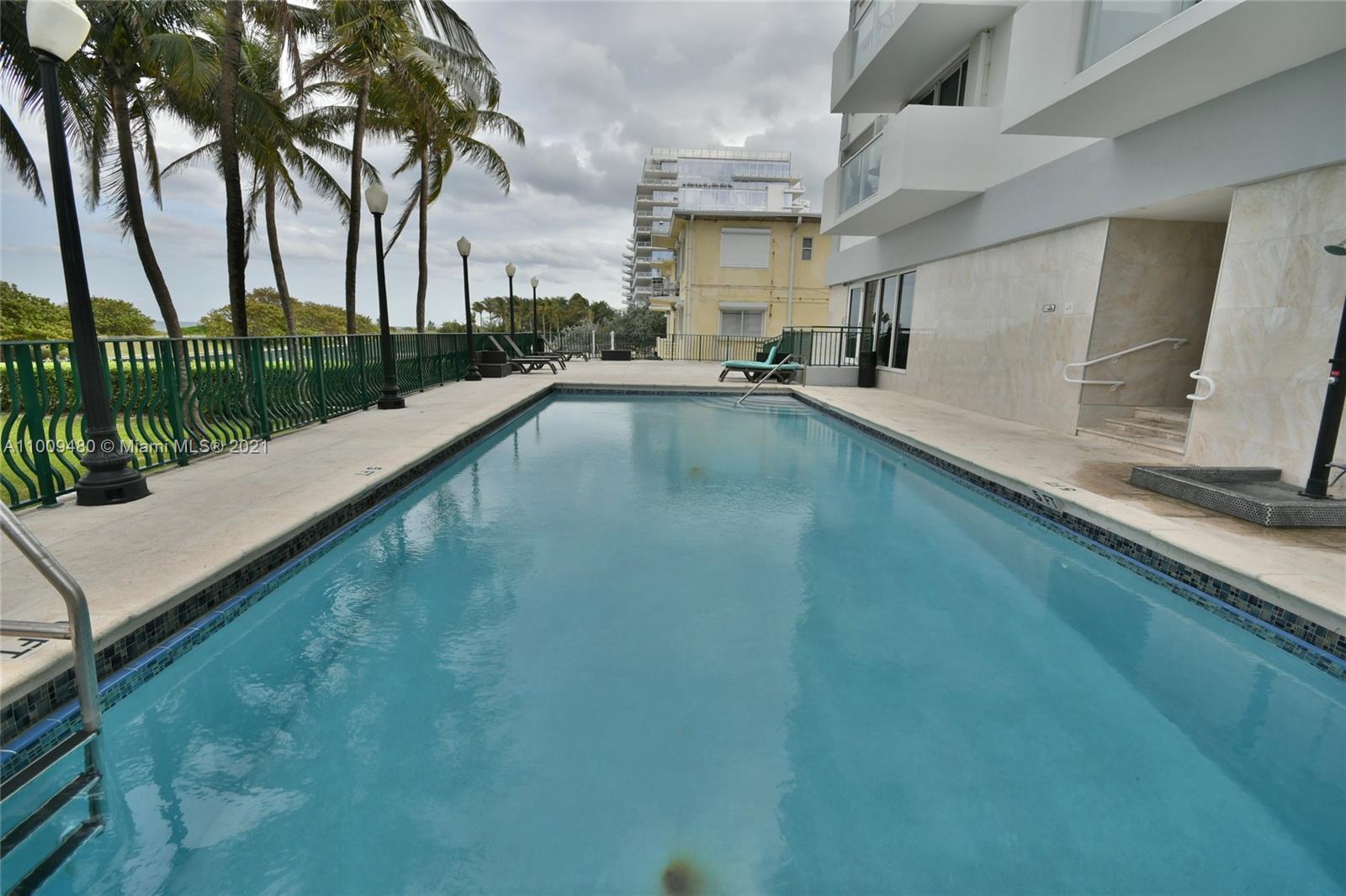 9195 Collins Avenue, Unit 811 Surfside, FL 33154 - Photo 27 of 31