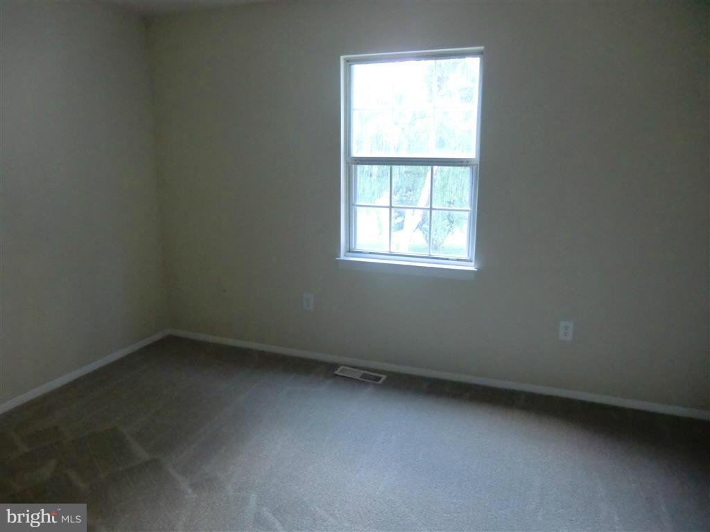 24126 Welsh Road Gaithersburg, MD 20882 - Photo 19 of 30 Bedroom (Master)