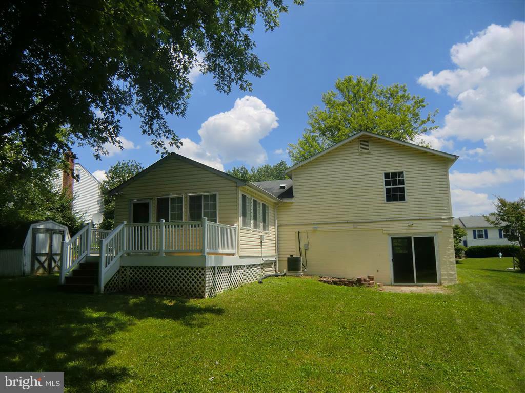 24126 Welsh Road Gaithersburg, MD 20882 - Photo 30 of 30 Exterior (Rear)