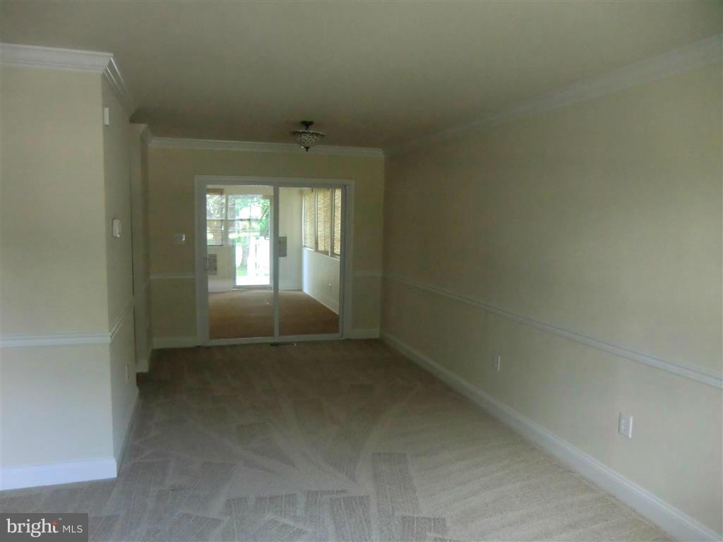 24126 Welsh Road Gaithersburg, MD 20882 - Photo 7 of 30 Dining Room