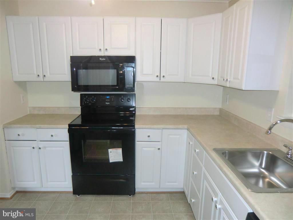 24126 Welsh Road Gaithersburg, MD 20882 - Photo 9 of 30 Kitchen