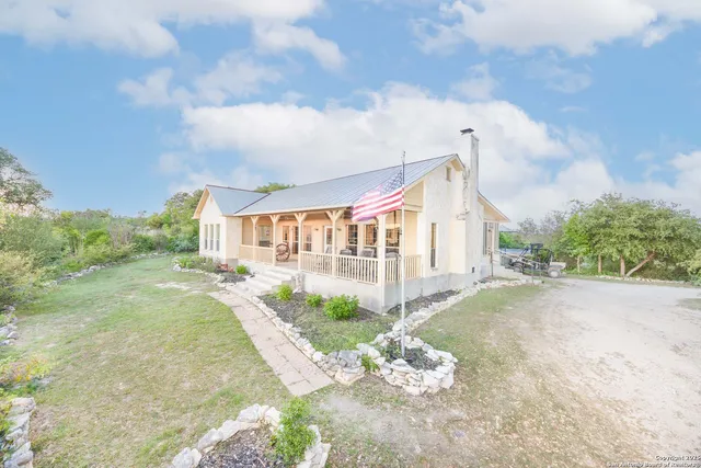 $1,499,000 | 3755 County Road 241, Hondo, TX 78861
