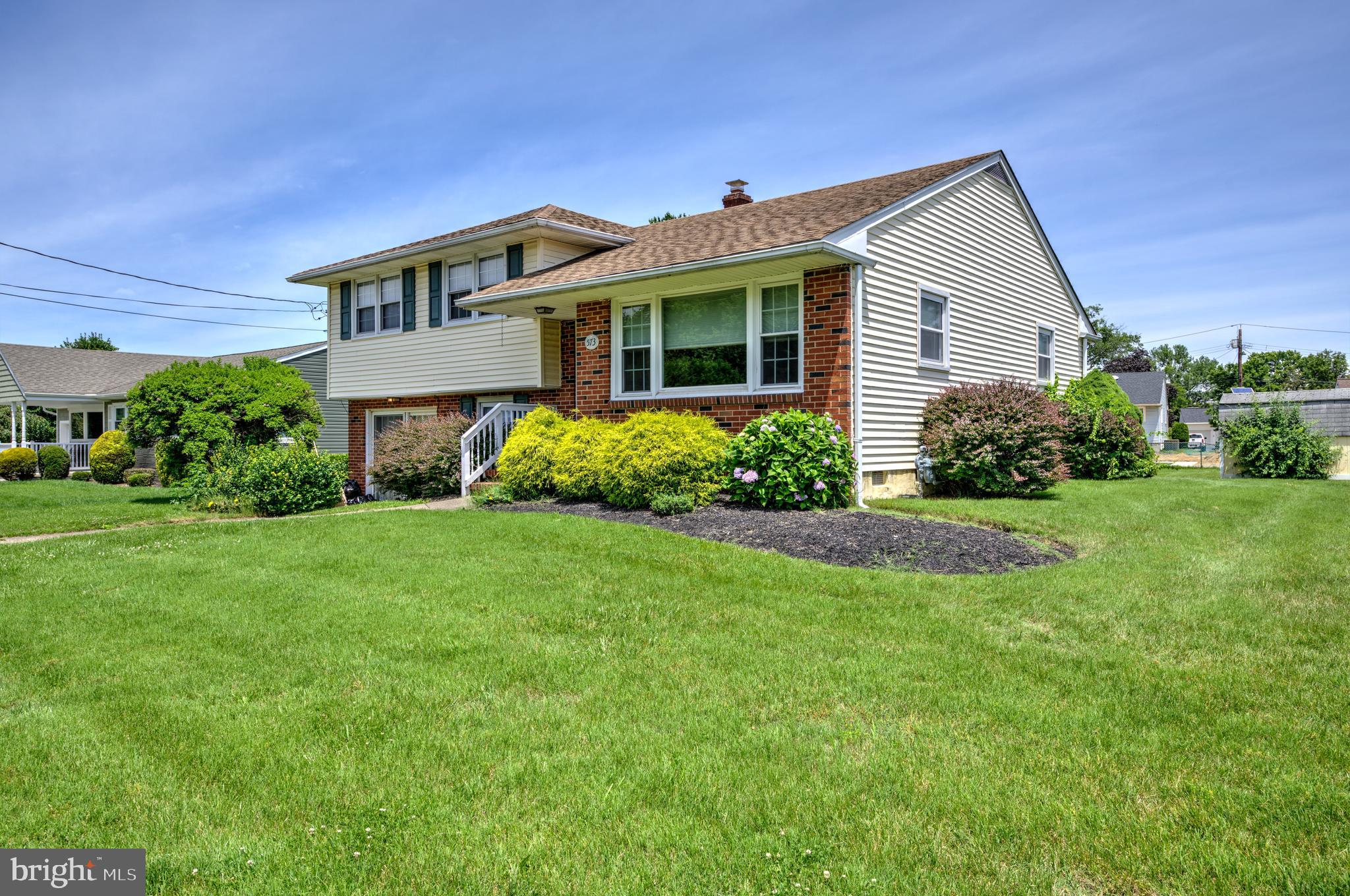 573 Cornell Road Burlington, NJ 08016 - Photo 2 of 29 Front Exterior