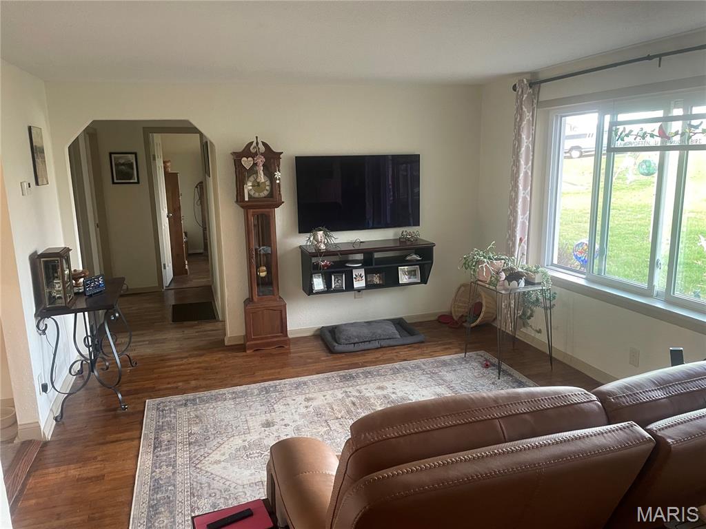 5625 Circle Drive High Ridge, MO 63049 - Photo 8 of 19