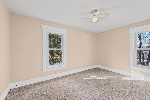 $179,900 | 110 West Warren Street, St. Joseph, IL 61873