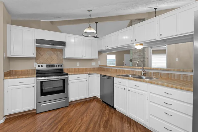 $259,900 | 4807 Bridgemont Lane, Spring, TX 77388