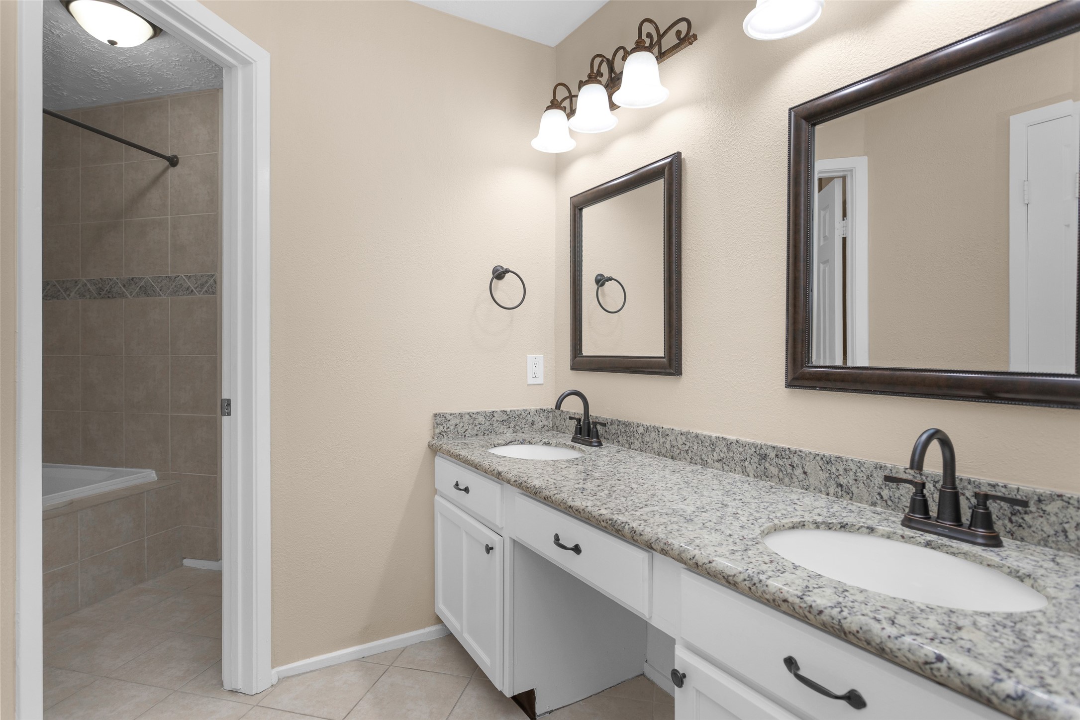 4807 Bridgemont Lane Spring, TX 77388 - Photo 18 of 42 Updated Primary bath