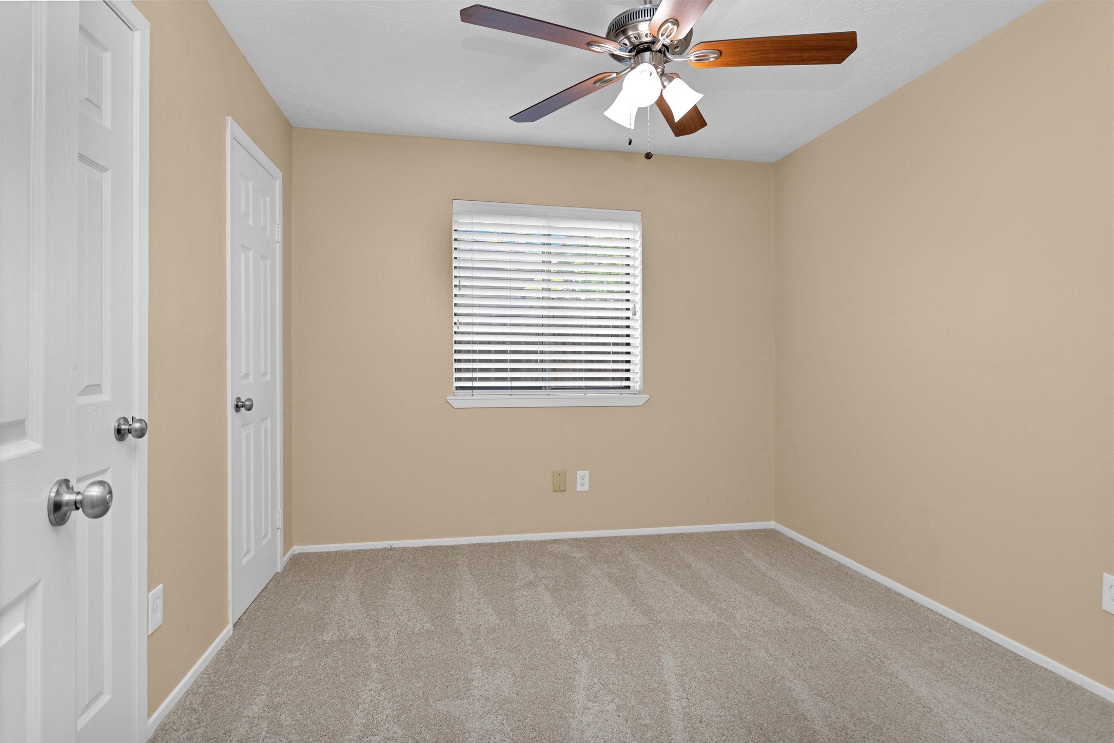 4807 Bridgemont Lane Spring, TX 77388 - Photo 28 of 42 BR 3 Wall of closet space.