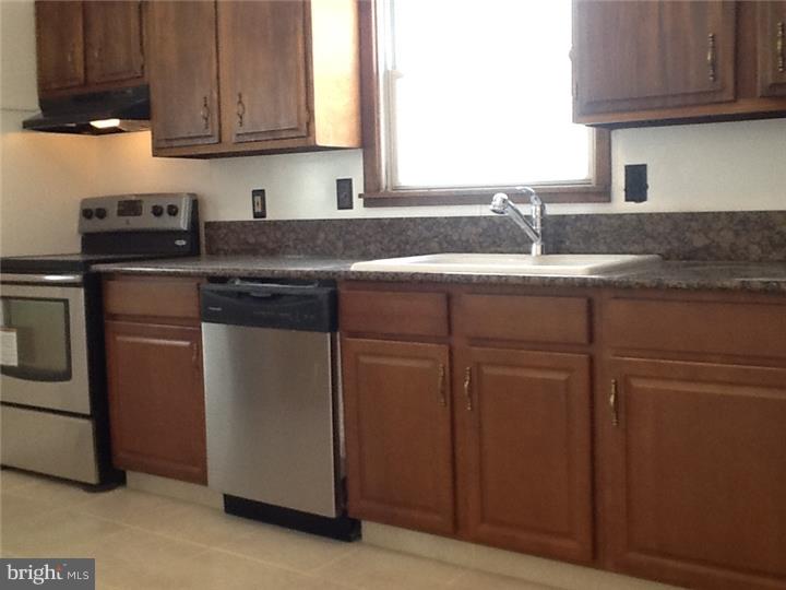 128 East Eagle Road Havertown, PA 19083 - Photo 4 of 25 Kitchen