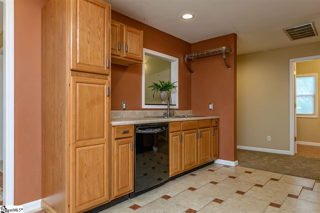 205 Craig Street Fountain Inn, SC 29644 - Photo 12 of 35