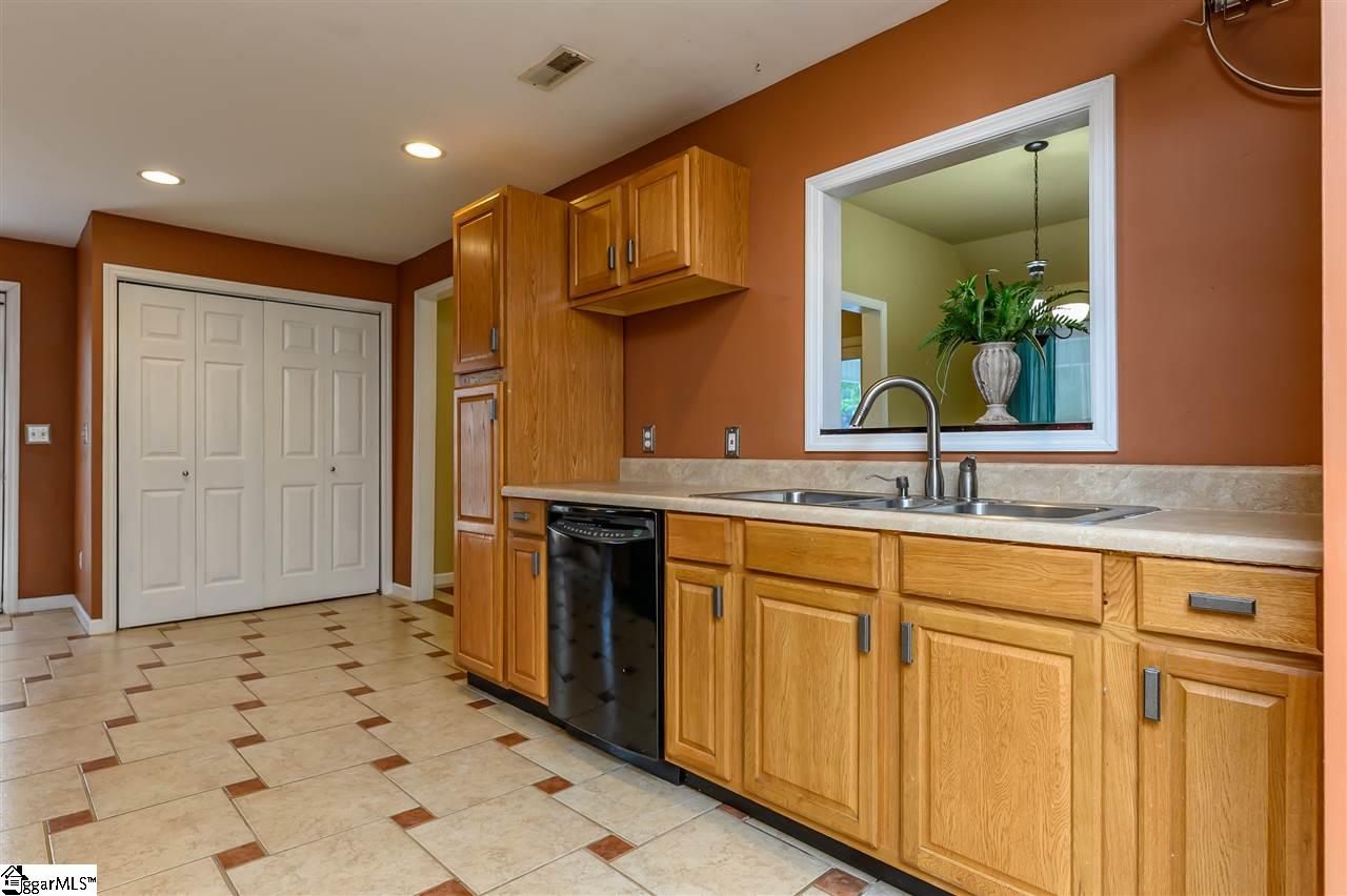 205 Craig Street Fountain Inn, SC 29644 - Photo 15 of 35