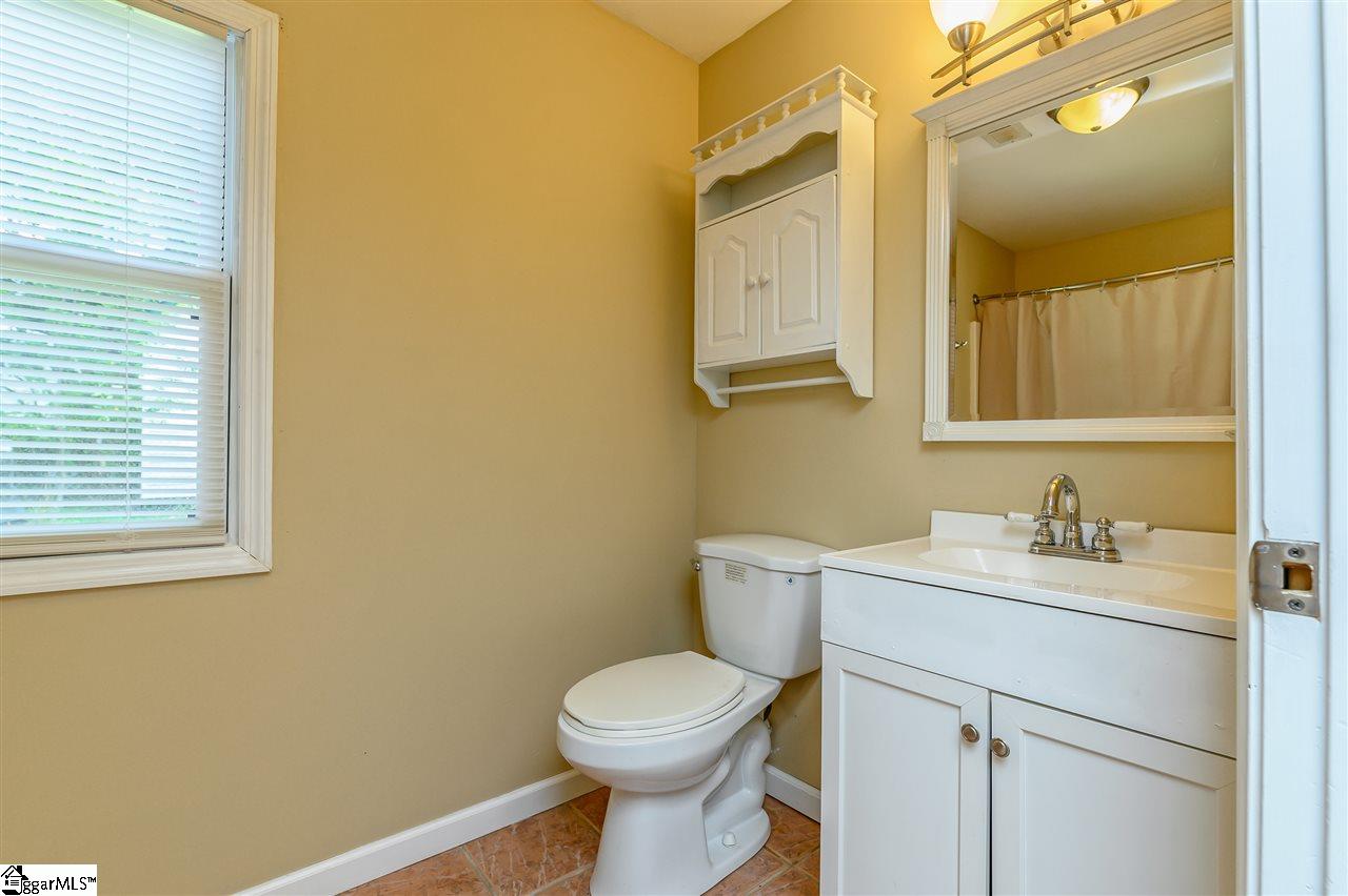 205 Craig Street Fountain Inn, SC 29644 - Photo 24 of 35