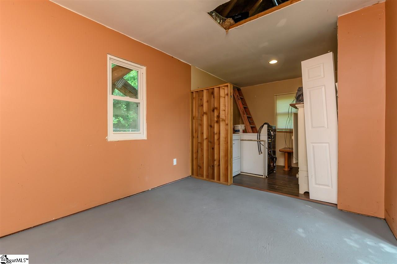 205 Craig Street Fountain Inn, SC 29644 - Photo 32 of 35