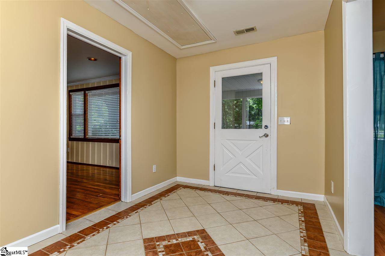 205 Craig Street Fountain Inn, SC 29644 - Photo 5 of 35