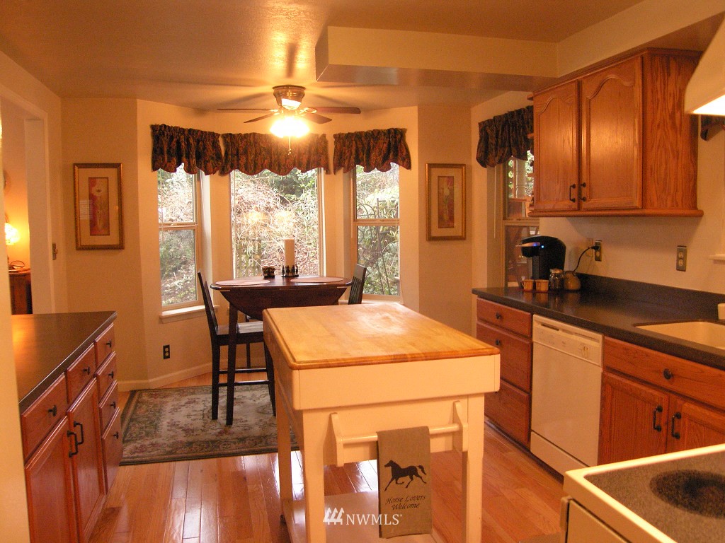 26032 Ansell Road Northwest Poulsbo, WA 98370 - Photo 4 of 15 Gallery Image 4