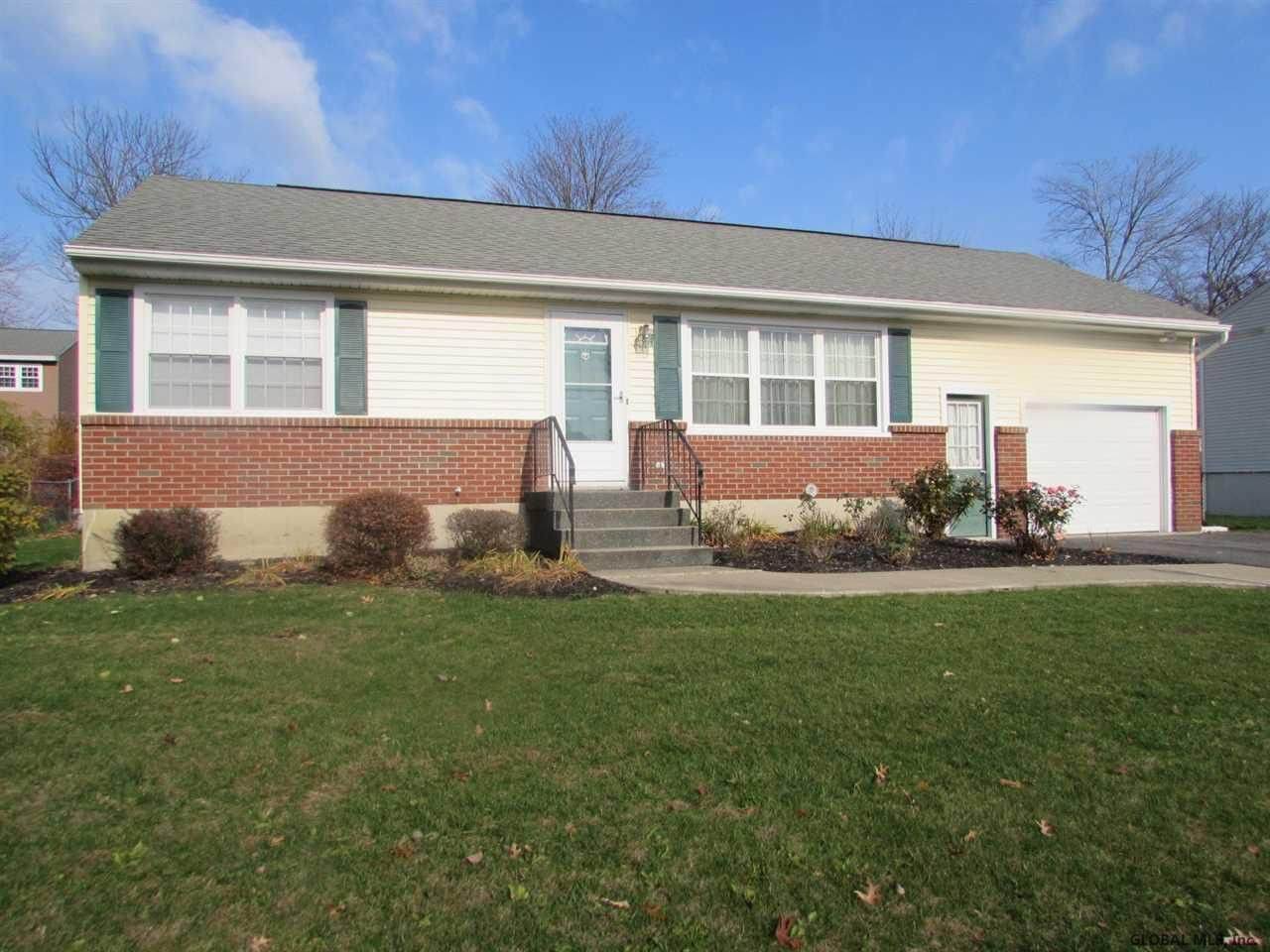 5 Abby Road Colonie, NY 12110 - Photo 1 of 19 Photo 1