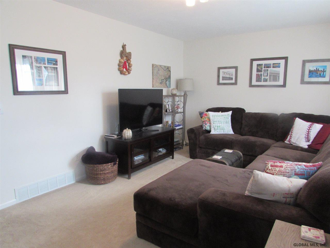 5 Abby Road Colonie, NY 12110 - Photo 2 of 19 Photo 2