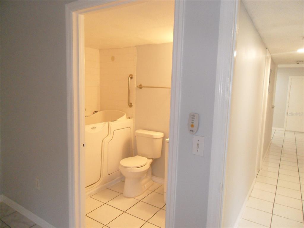 914 Lake Destiny Road, Unit A Altamonte Springs, FL 32714 - Photo 25 of 47