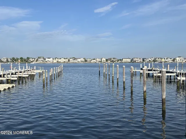 $459,000 | 81 Wharfside Drive, Monmouth Beach, NJ 07750