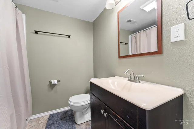 $345,000 | 115 Northwest Wilson Circle, Mountain Home, ID 83647