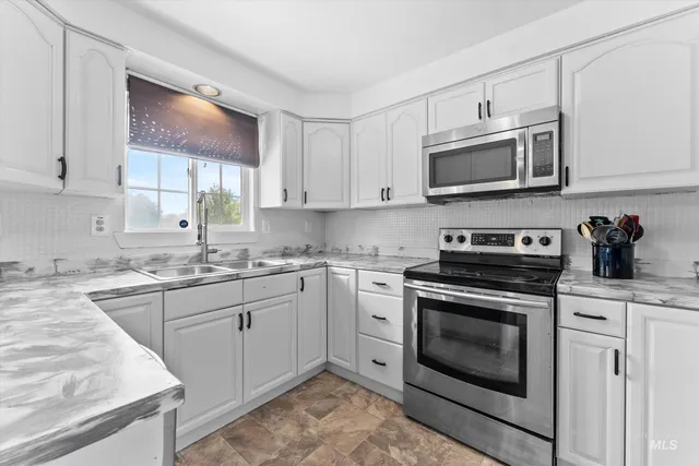 $345,000 | 115 Northwest Wilson Circle, Mountain Home, ID 83647