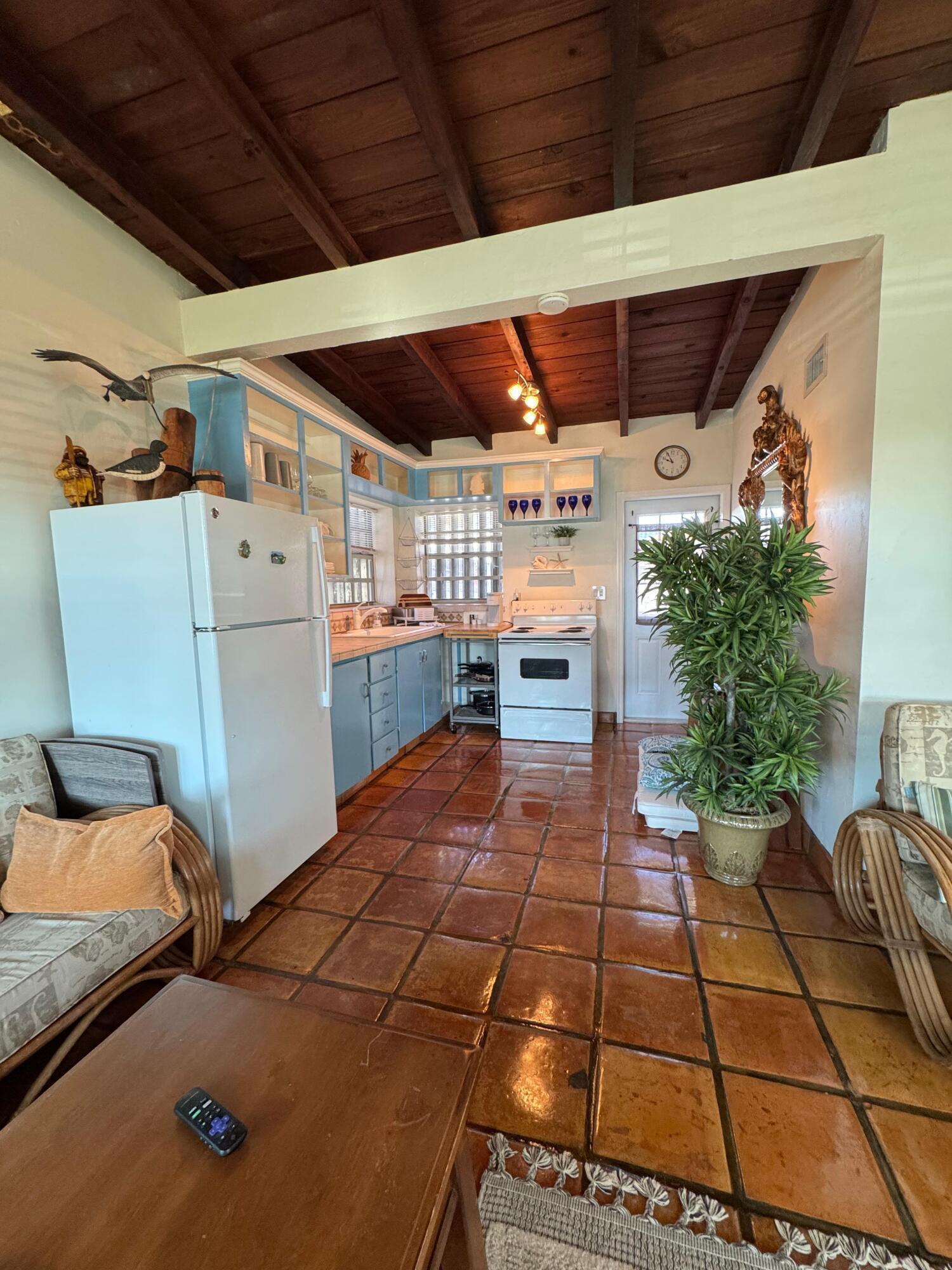 256 East 24th Street Riviera Beach, FL 33404 - Photo 11 of 21 WhatsApp Image 2025-11-18 at 22.05.05 (4