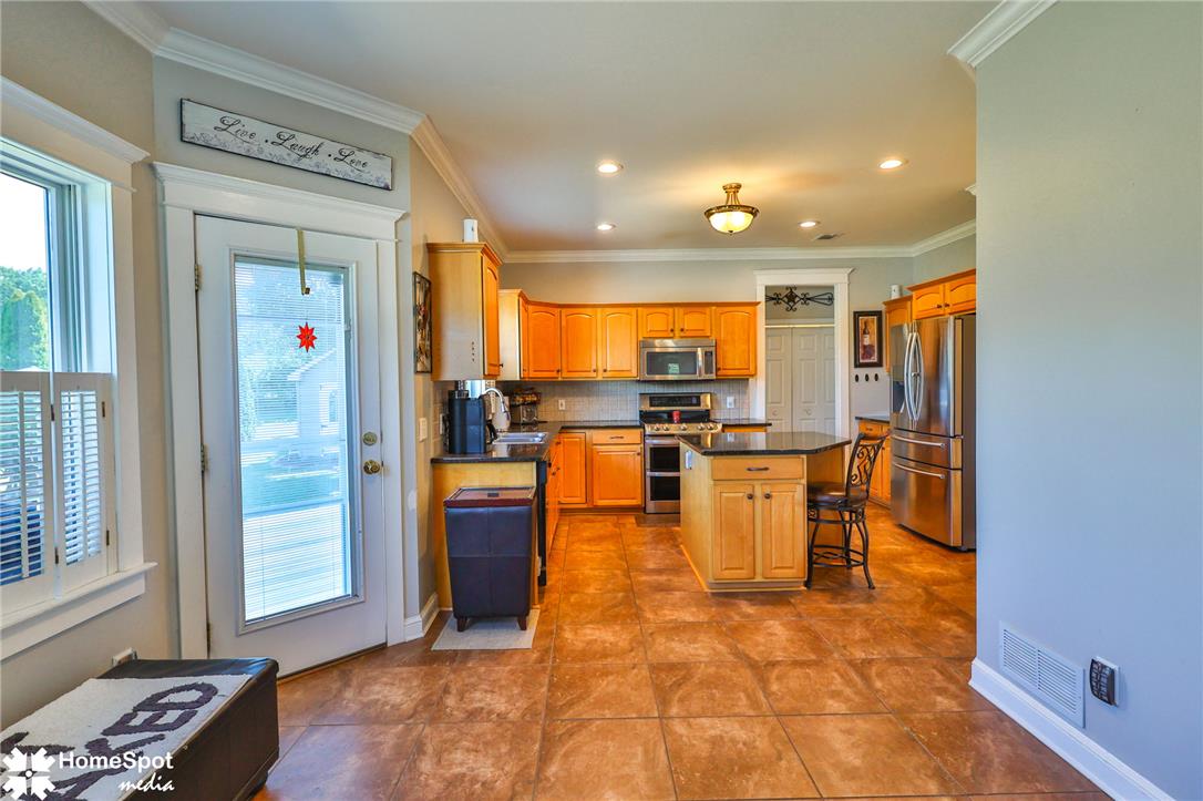 2115 Terry Road Nazareth, PA 18064 - Photo 18 of 73
