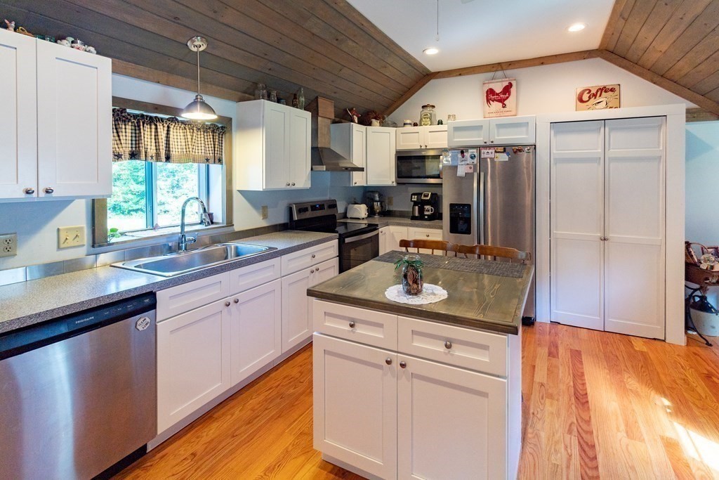 6 Mc Carthy Road North Brookfield, MA 01535 - Photo 10 of 36 Gallery Image 10