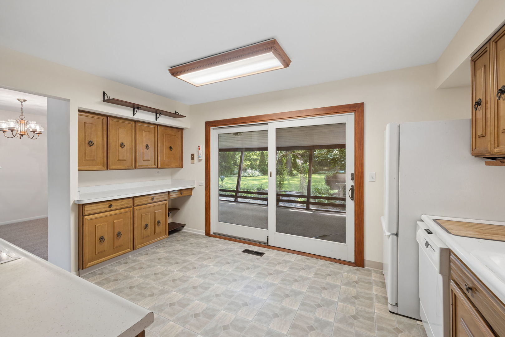 5845 Lenox Road Lisle, IL 60532 - Photo 4 of 18