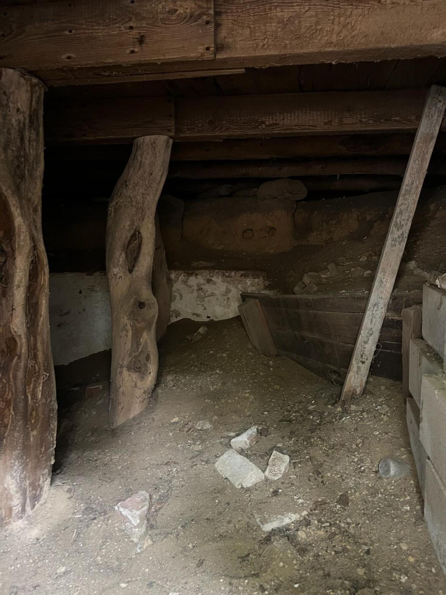 75 Massasoit Road Eastham, MA 02642 - Photo 35 of 49 a close view of toilet