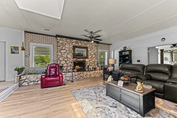 $530,000 | 9778 Florida Georgia Highway, Havana, FL 32333