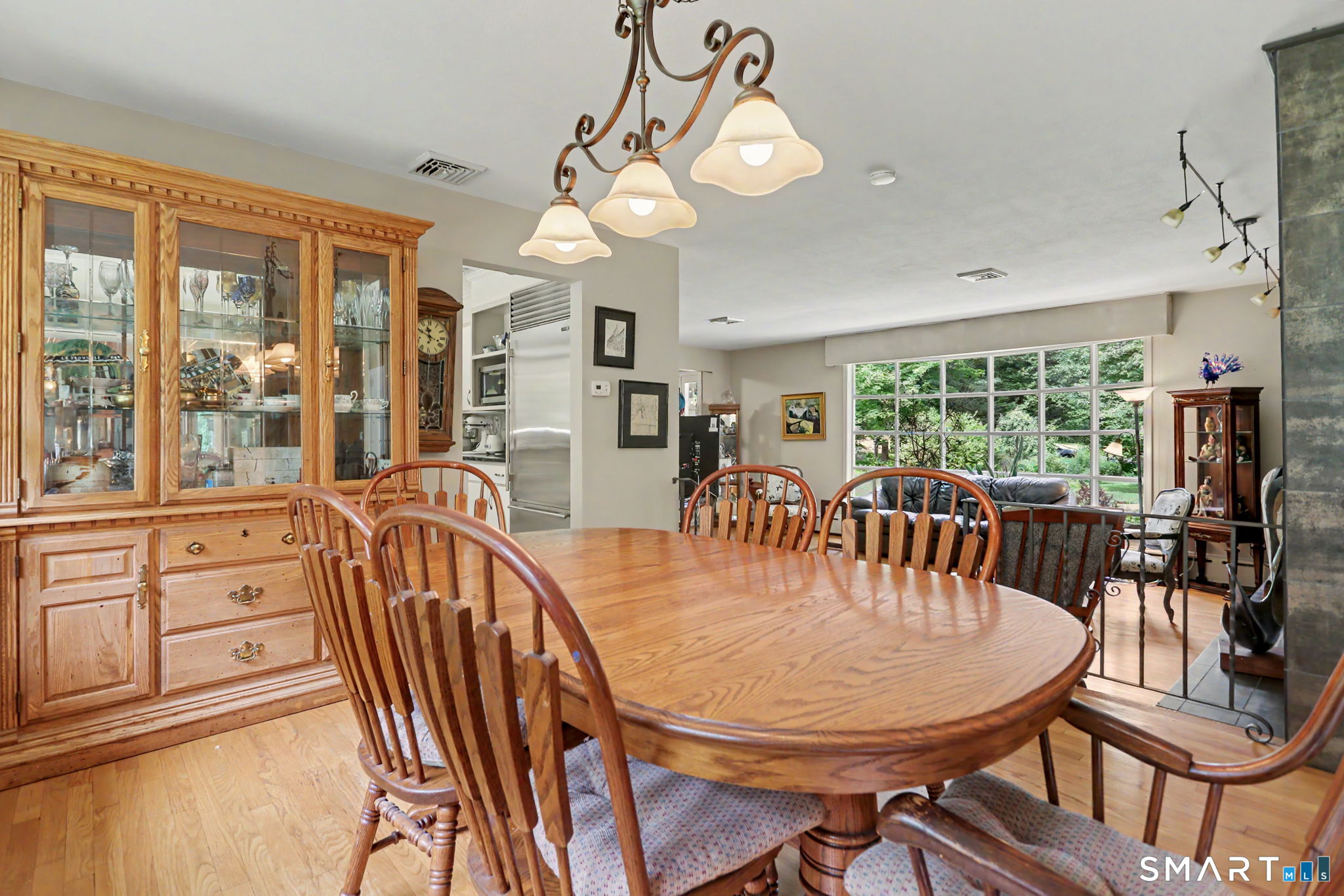 215 Hillfield Road Hamden, CT 06518 - Photo 17 of 36