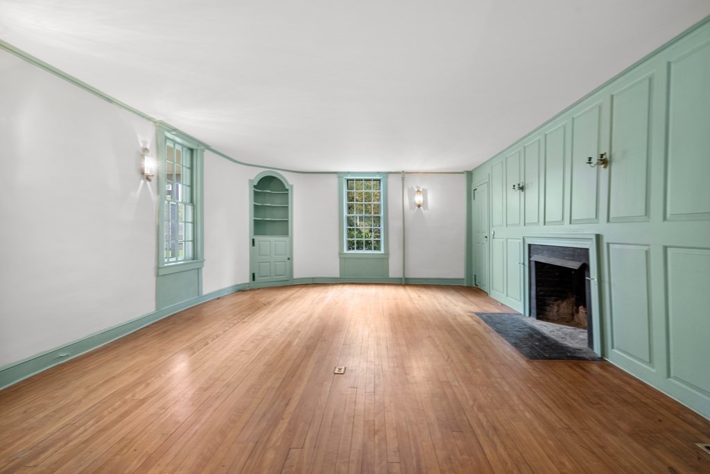 2 Brookshire Road Worcester, MA 01609 - Photo 6 of 39 Gallery Image 6