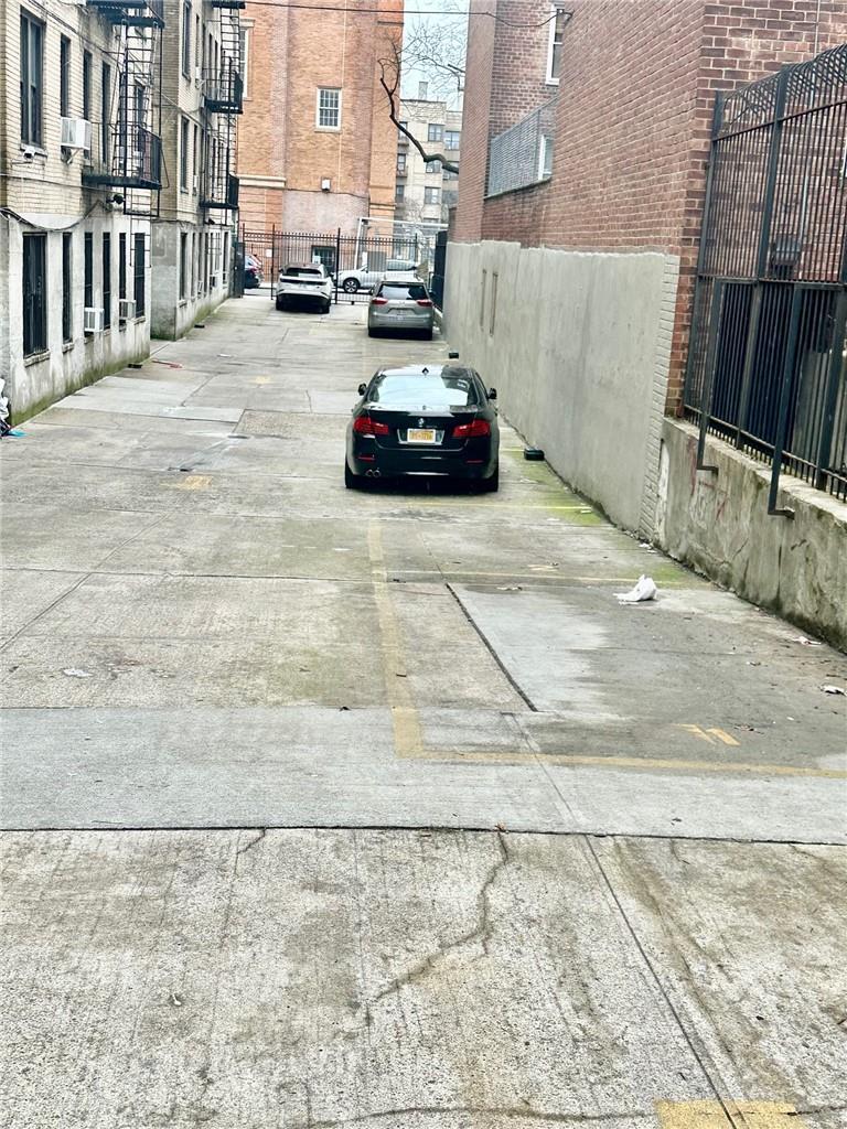 2075 Wallace Avenue, Unit 546 Bronx, NY 10462 - Photo 10 of 10