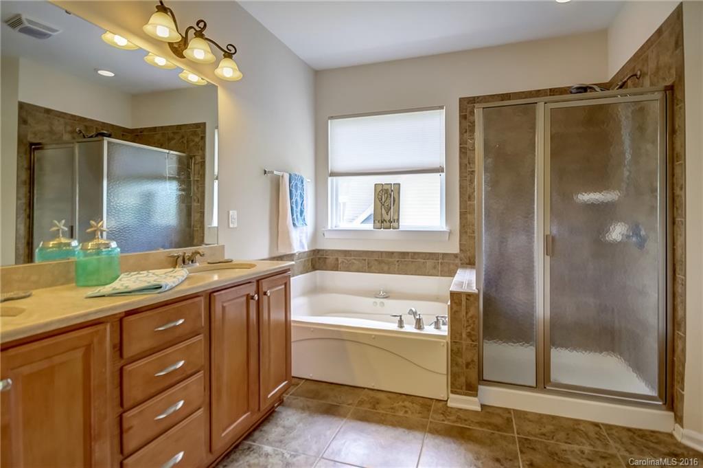 6217 Castlecove Road Charlotte, NC 28278 - Photo 13 of 24