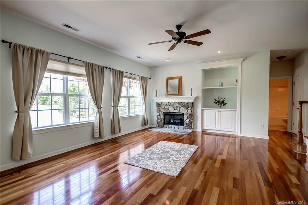 6217 Castlecove Road Charlotte, NC 28278 - Photo 5 of 24