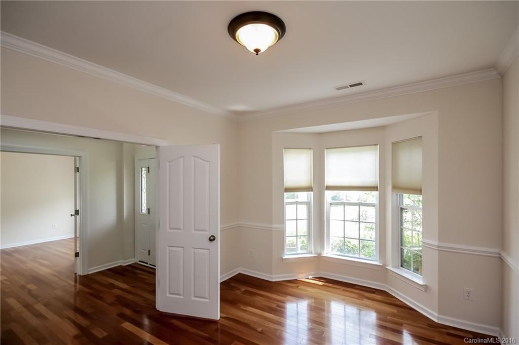 6217 Castlecove Road Charlotte, NC 28278 - Photo 7 of 24