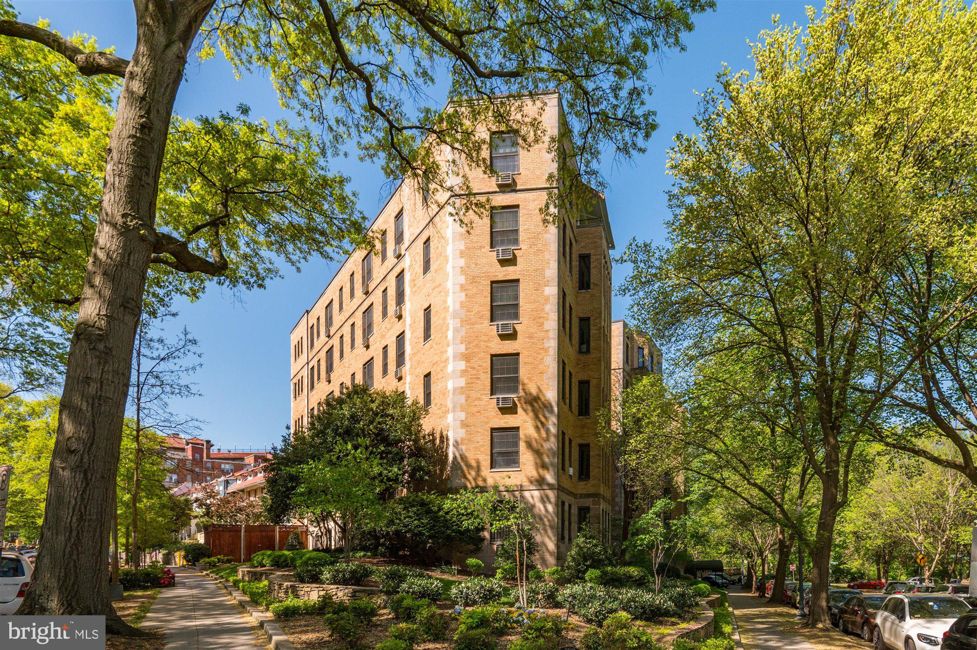 2032 Belmont Road Northwest, Unit 311 Washington, DC 20009 - Photo 23 of 31 Side exterior at corner of Belmont Rd & Ashmead Pl