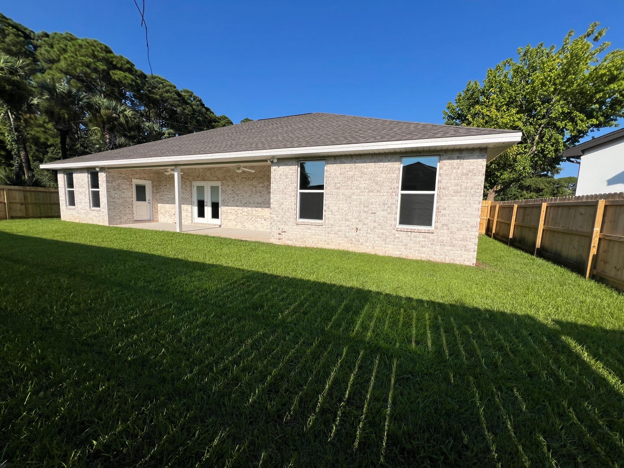 100 Dolphin Road Mary Esther, FL 32569 - Photo 2 of 40 IMG_3352