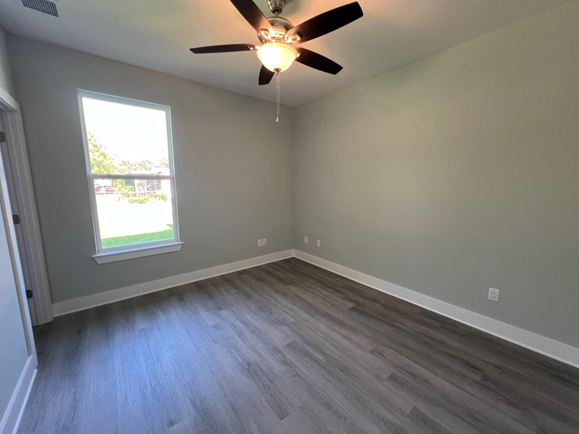 100 Dolphin Road Mary Esther, FL 32569 - Photo 25 of 40 IMG_3336