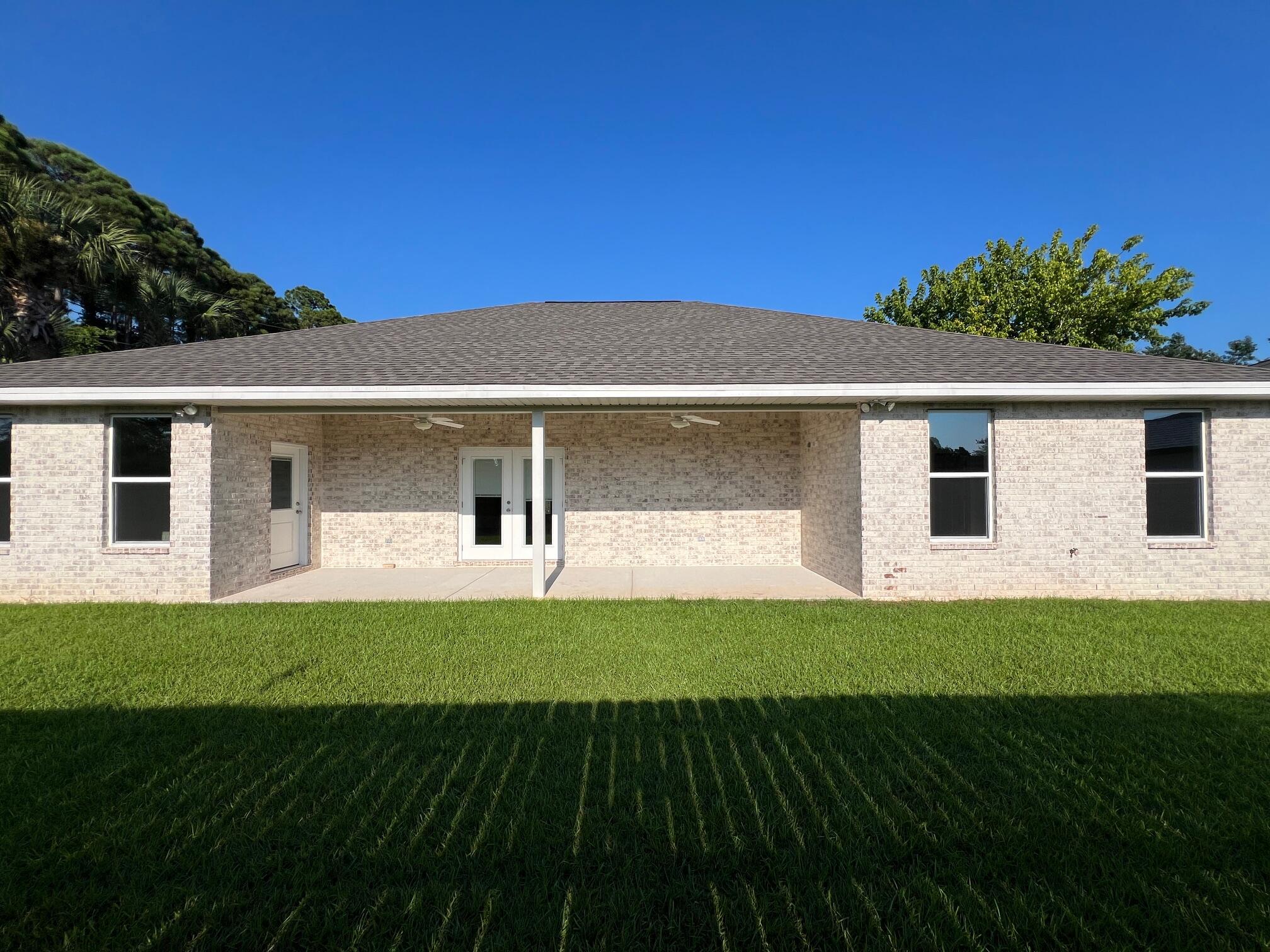 100 Dolphin Road Mary Esther, FL 32569 - Photo 3 of 40 IMG_3354