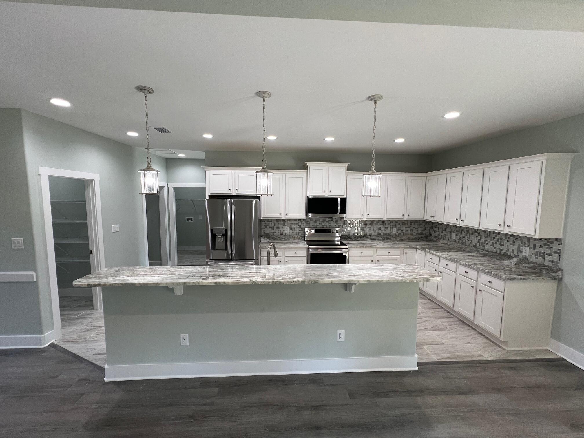 100 Dolphin Road Mary Esther, FL 32569 - Photo 10 of 40 IMG_3317