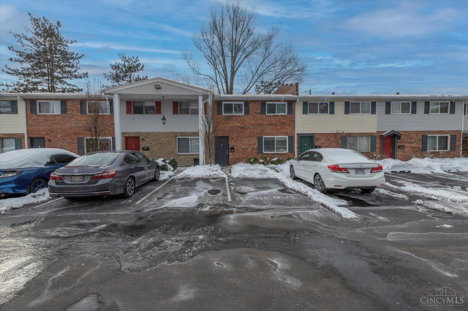 7752 Montgomery Road, Unit 38 Cincinnati, OH 45236 - Photo 2 of 24 Gallery Image 2